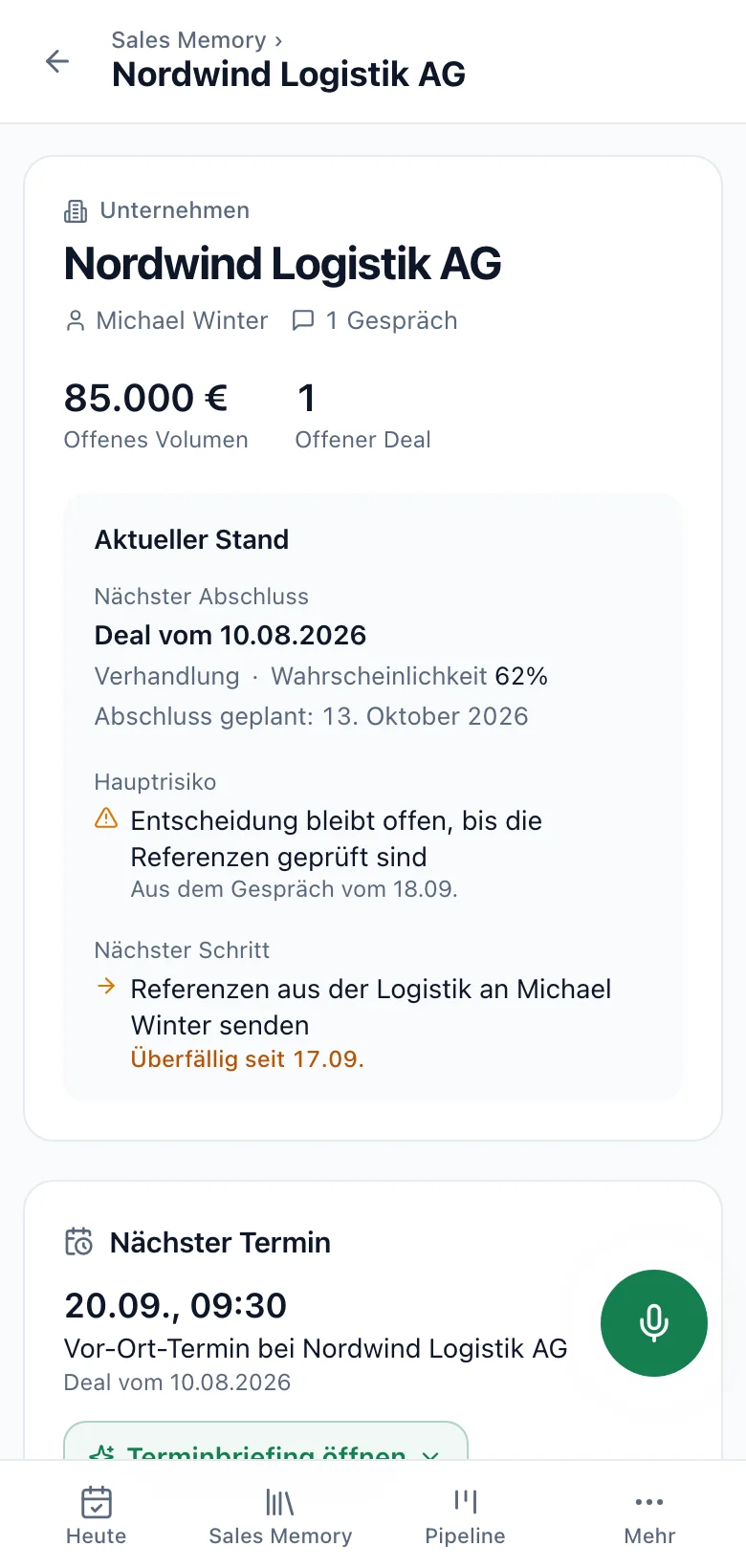 fieldbrain auf dem Telefon: der Kundendatensatz mit dem aktuellen Kundenwissen und dem, was neu aus dem letzten Gespräch kam